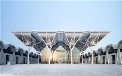 Tianjin Lonyu RobotはTianjin International Industry Fairで輝いており、頑丈なAGVの新しい旅をリード...